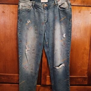 Women's Distressed Blue Jeans